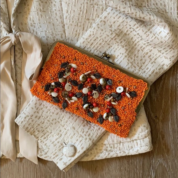 Coral Beaded Clutch - Picture 2 of 3